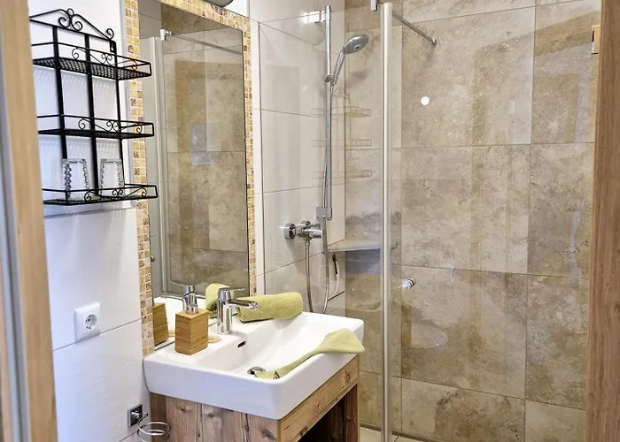 Konukevi Seyerlehnerhof 3*